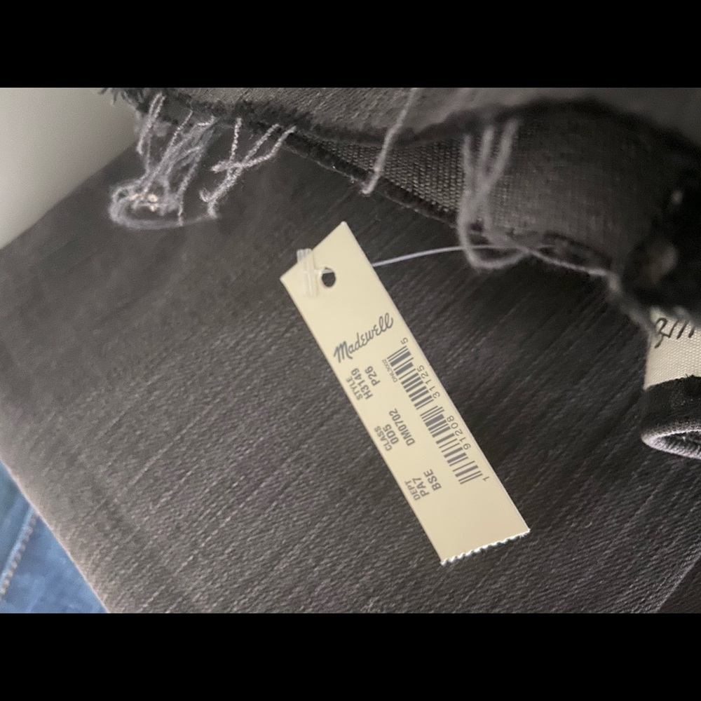 ❤️❤️❤️ SALE Madewell Petite 9" Mid-Rise Skinny Jeans - Picture 6 of 7